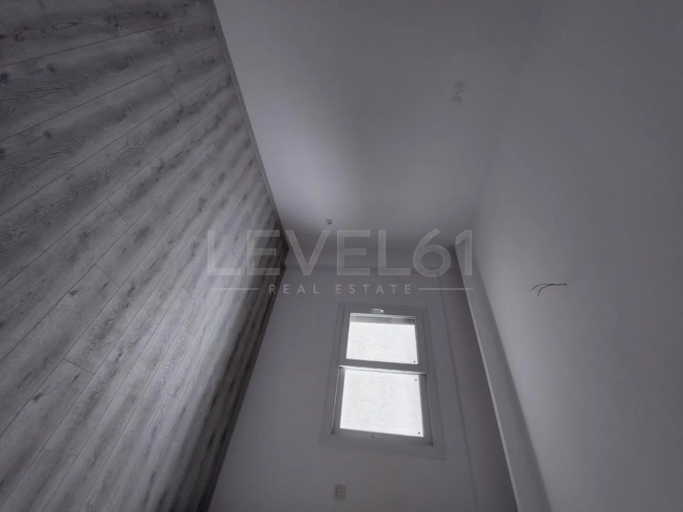 KUŞADASI KİRAZLI YOLUNDA 3+1 HAVUZLU - DOĞALGAZLI DAİRE