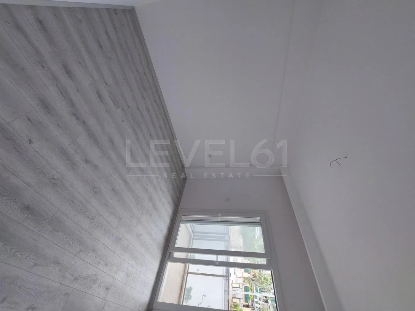 KUŞADASI KİRAZLI YOLUNDA 3+1 HAVUZLU - DOĞALGAZLI DAİRE
