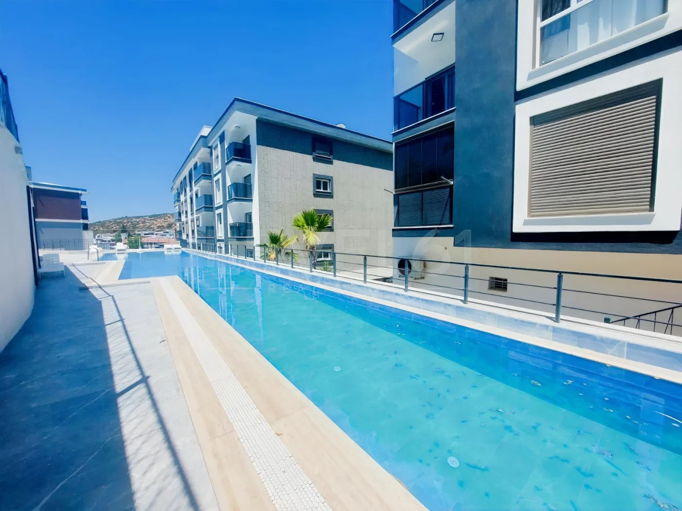 KUŞADASI KİRAZLI YOLUNDA 3+1 HAVUZLU - DOĞALGAZLI DAİRE