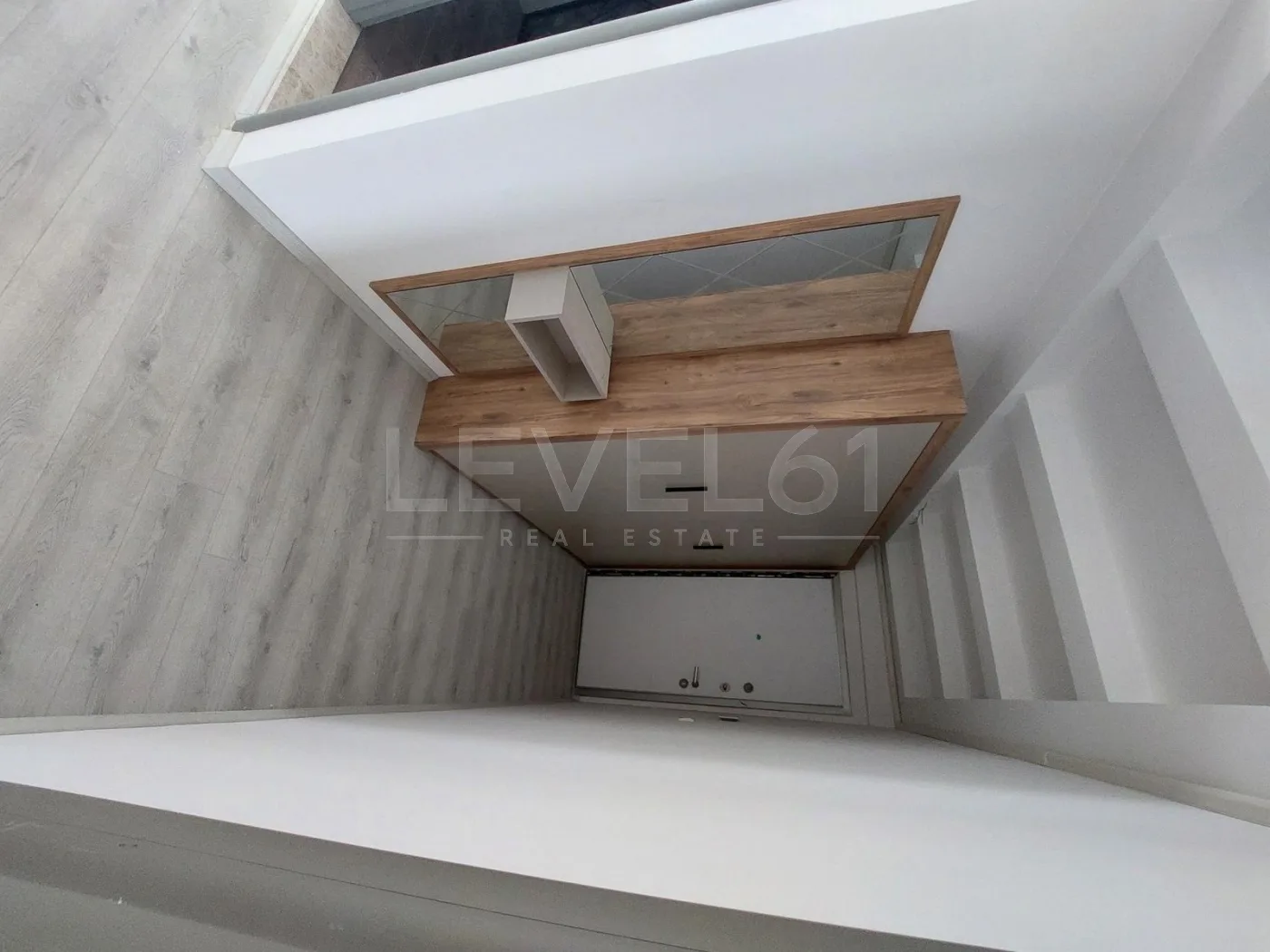KUŞADASI KİRAZLI YOLUNDA 3+1 HAVUZLU - DOĞALGAZLI DAİRE