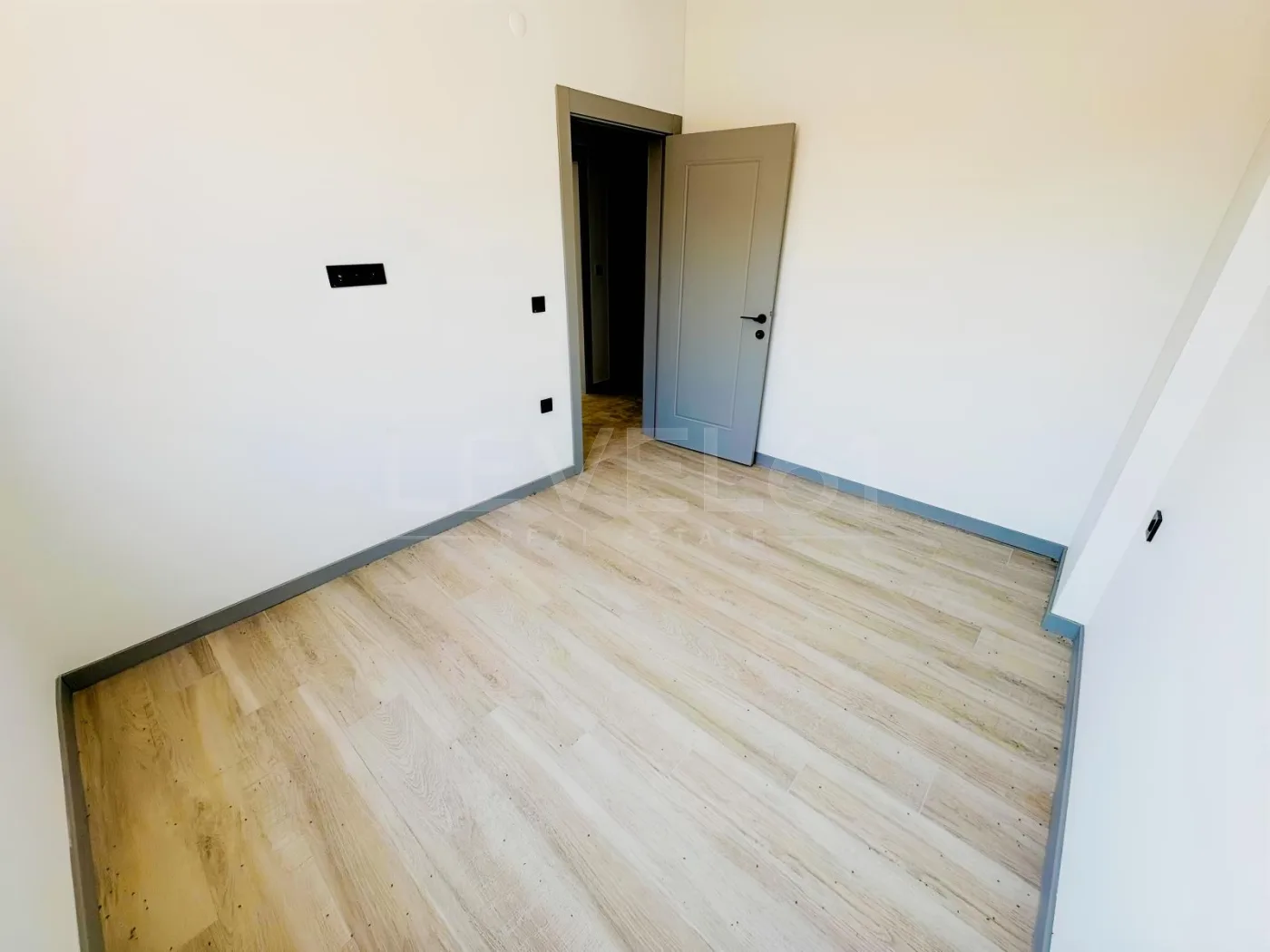 kuşadası kirazlıyoluna yakın kapalı mutfak 3+1