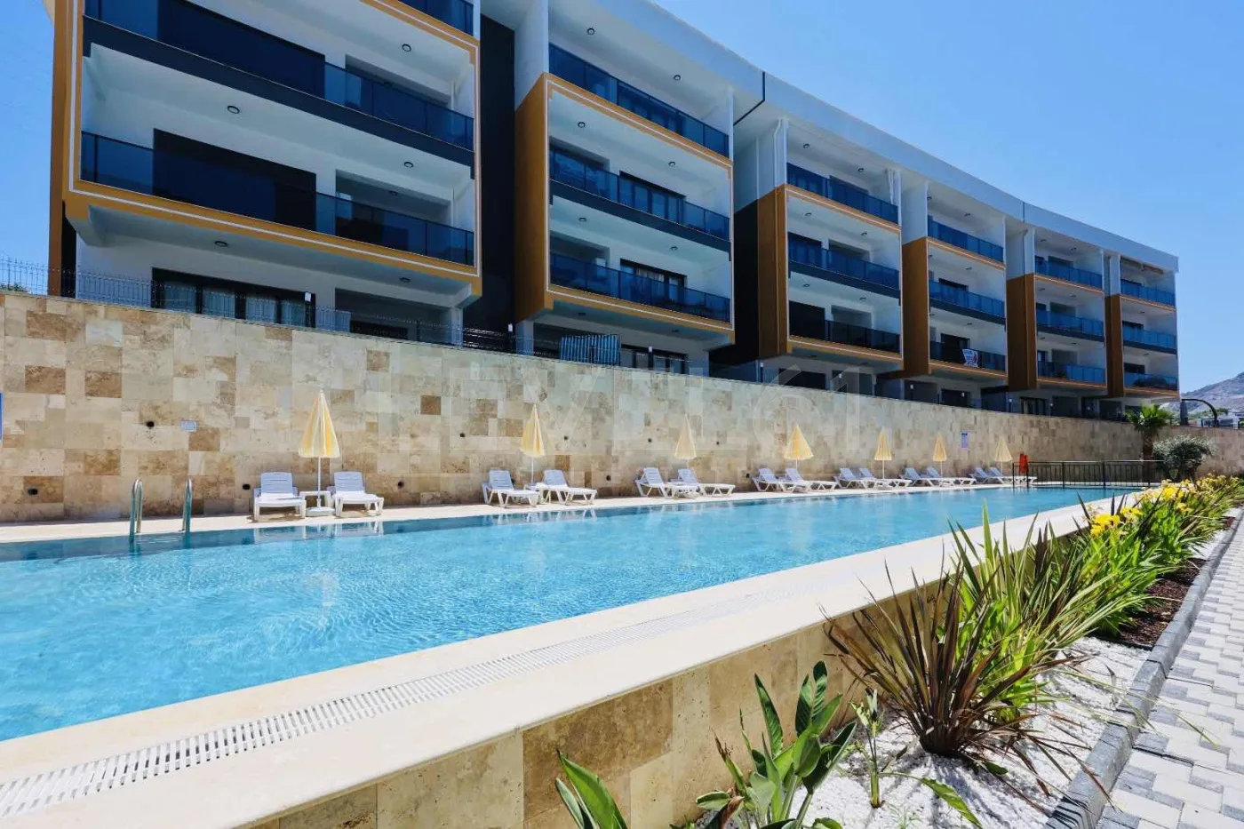 Kuşadası Kirazlı Yoluna Yakın Kapalı Mutfak 3+1