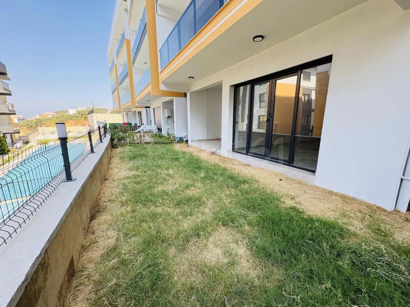 kuşadası kirazlıyoluna yakın kapalı mutfak 3+1