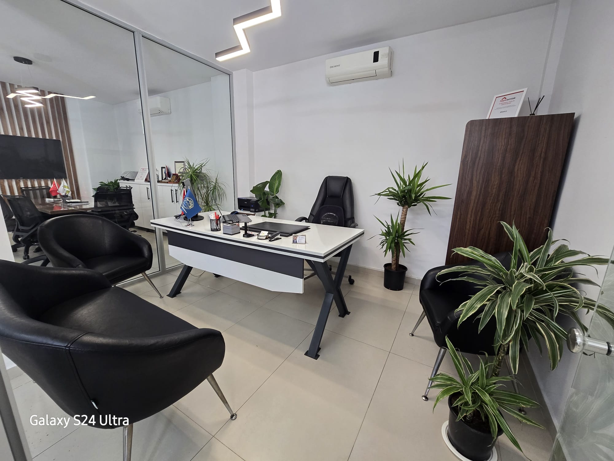 Level61 ofis fotoğrafı 3